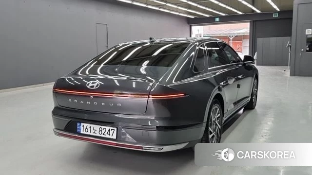 Hyundai Grandeur (GN7) id 4428032 из Кореи 10