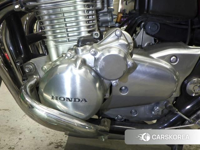 Engine photo