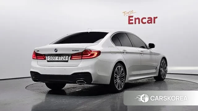 BMW 5 Series (G30) id 3033899 из Кореи 12