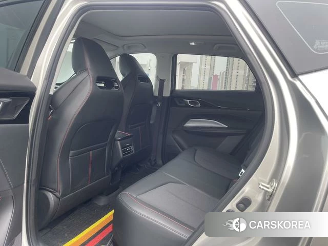 Changan Z6 2022 Серебристо-серый из Китая, фото 6