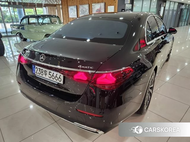 Mercedes-Benz E-Class W214 id 4432472 из Кореи 7