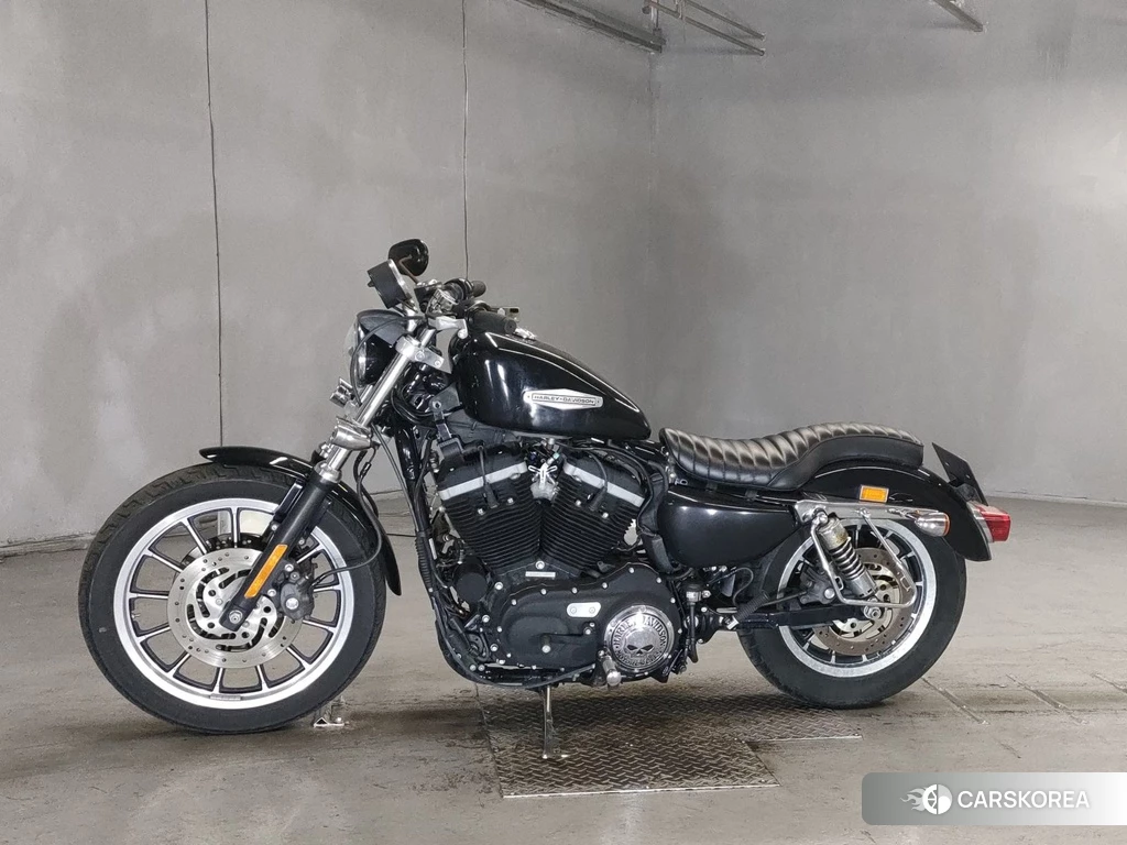 Проданный Harley-Davidson Sportster XL883R 2010 из Японии, фото 2