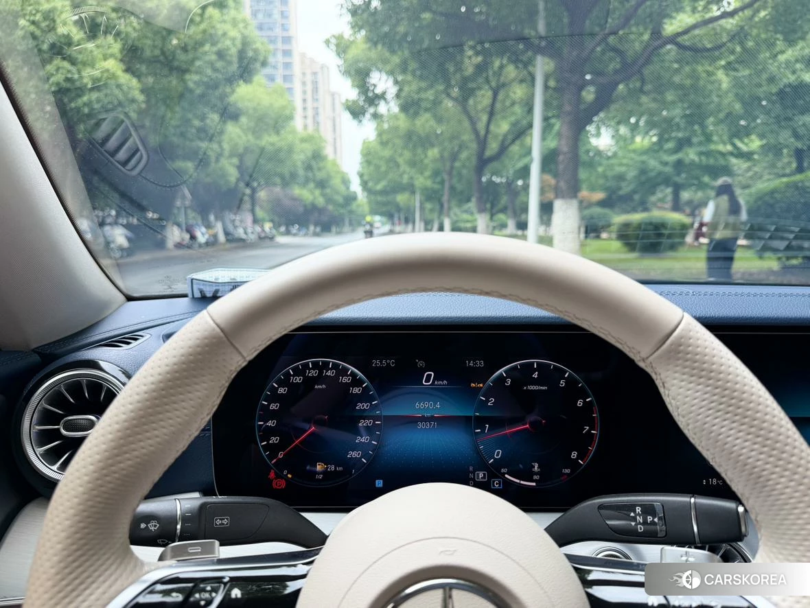 Mercedes-Benz E-class (imported) id 4487396 из Китая 8