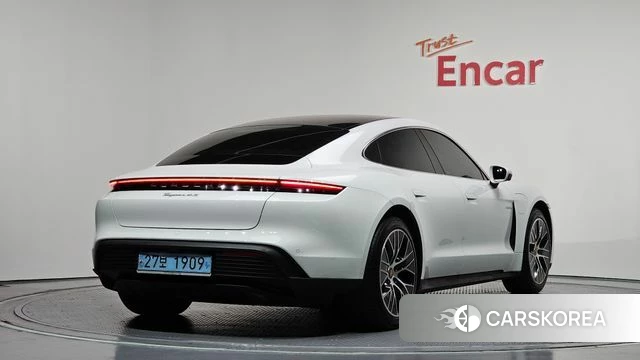 Porsche Taycan id 3860348 из Кореи 12