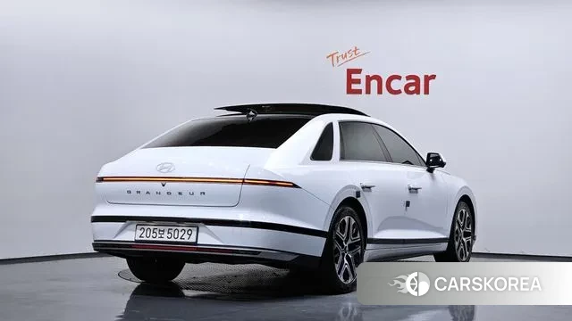 Hyundai Grandeur (GN7) id 3770561 из Кореи 12