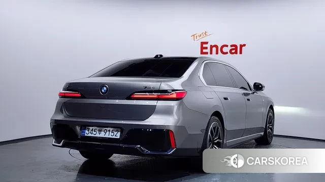 BMW 7 Series (G70) id 3538527 из Кореи 12