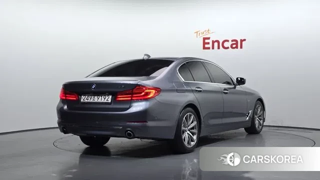 BMW 5 Series (G30) id 3403064 из Кореи 12