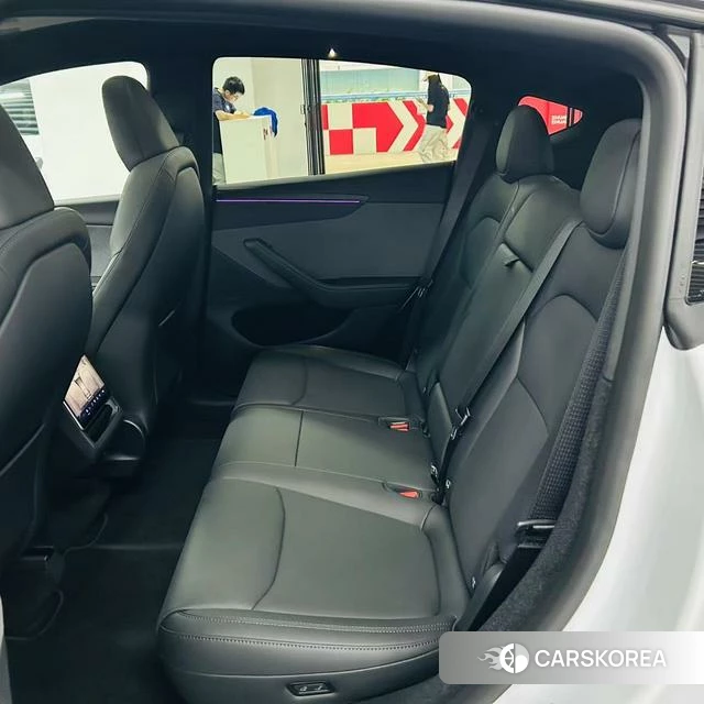 Tesla Model Y 2026 Белый из Китая, фото 3