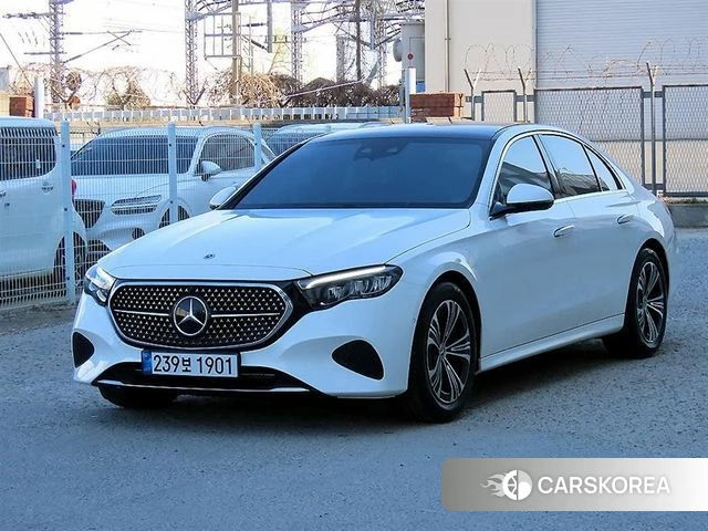 Mercedes-Benz E-Class W214 2025 Белый из Кореи, фото 2