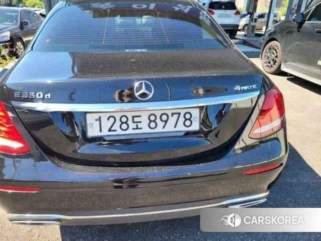 Mercedes-Benz E-Class W213 2019 Черный из Кореи, фото 2