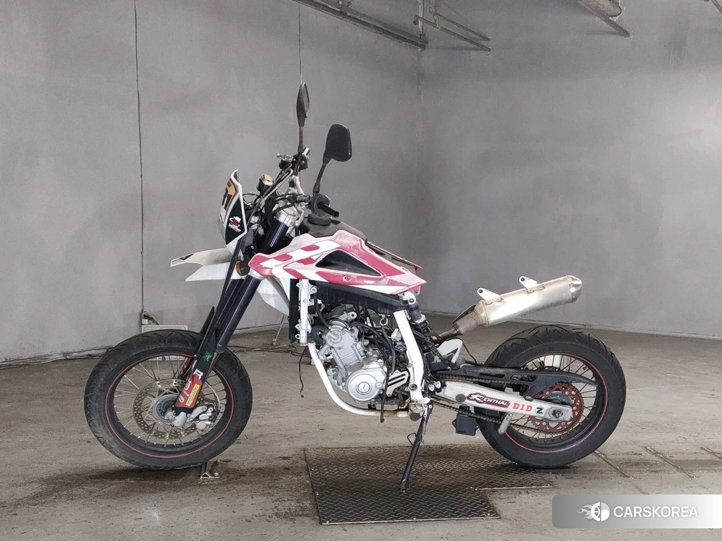 Проданный Husqvarna TE125 2011 из Японии
