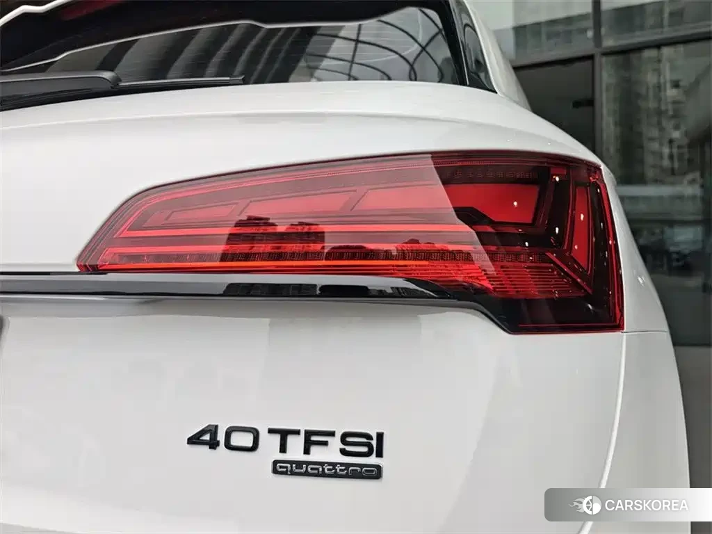 Audi Q5L id 4578199 из Китая 9