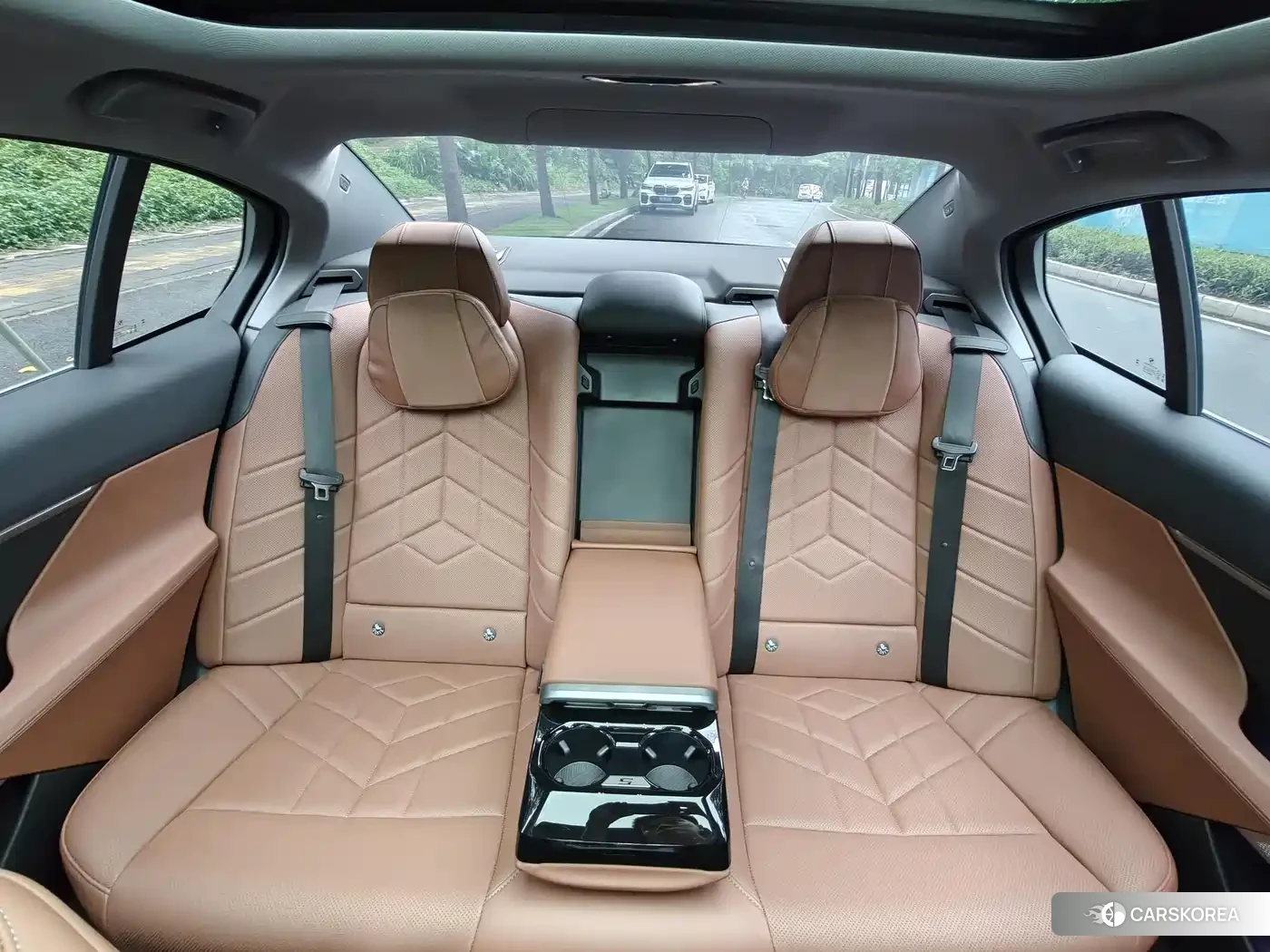 BMW i5 id 4546302 из Китая 12
