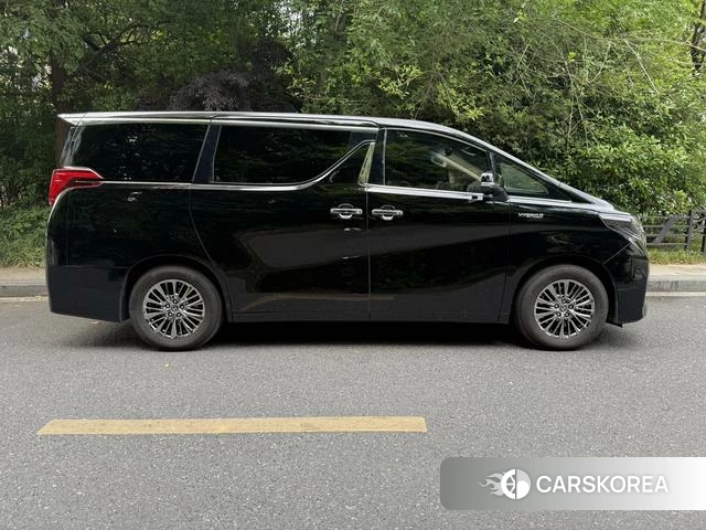 Toyota Elfa 2022 Черный из Китая, фото 4