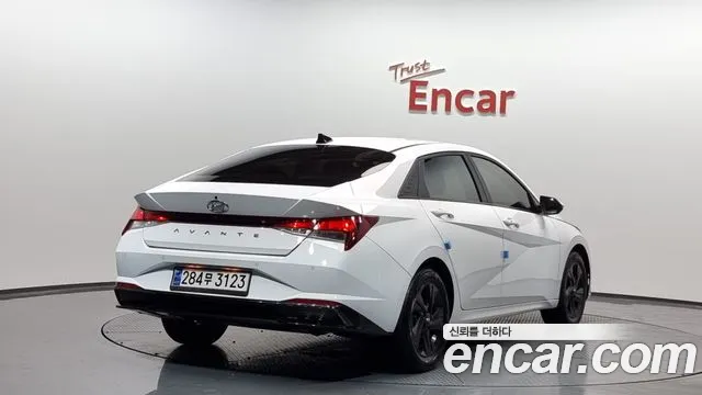 Hyundai Avante Hybrid (CN7) id 2694618 из Кореи 12