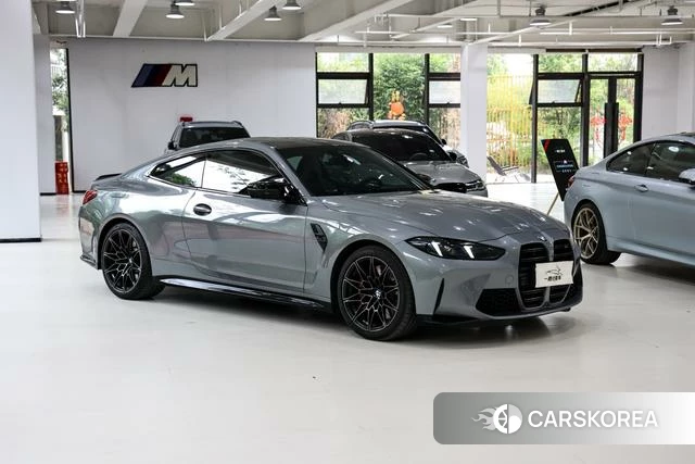 BMW M4 2024 Темно-серый из Китая, фото 3