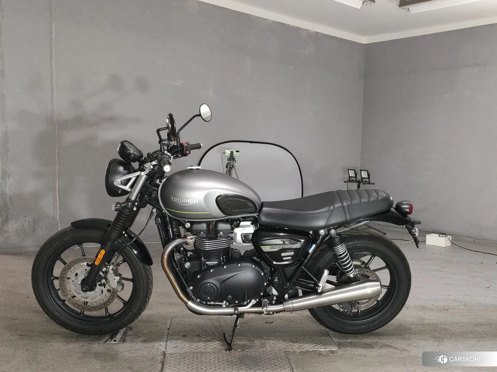 OTHER TRIUMPH STREET TWIN 900 2023 из Японии