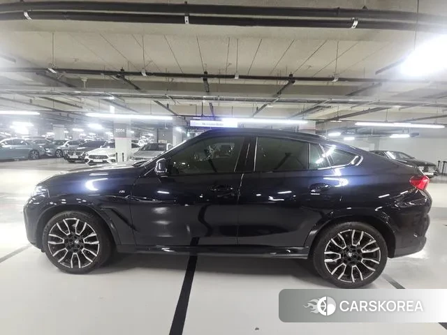 BMW X6 (G06) 2025 Черный из Кореи, фото 6