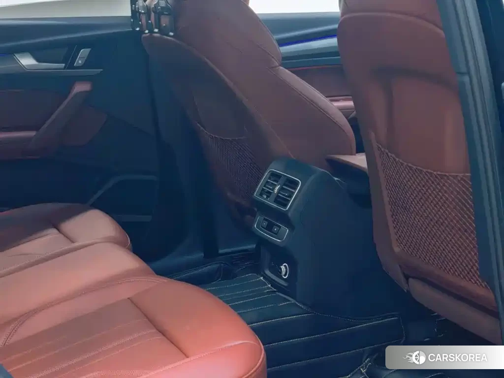 Audi Q5L id 4548039 из Китая 10