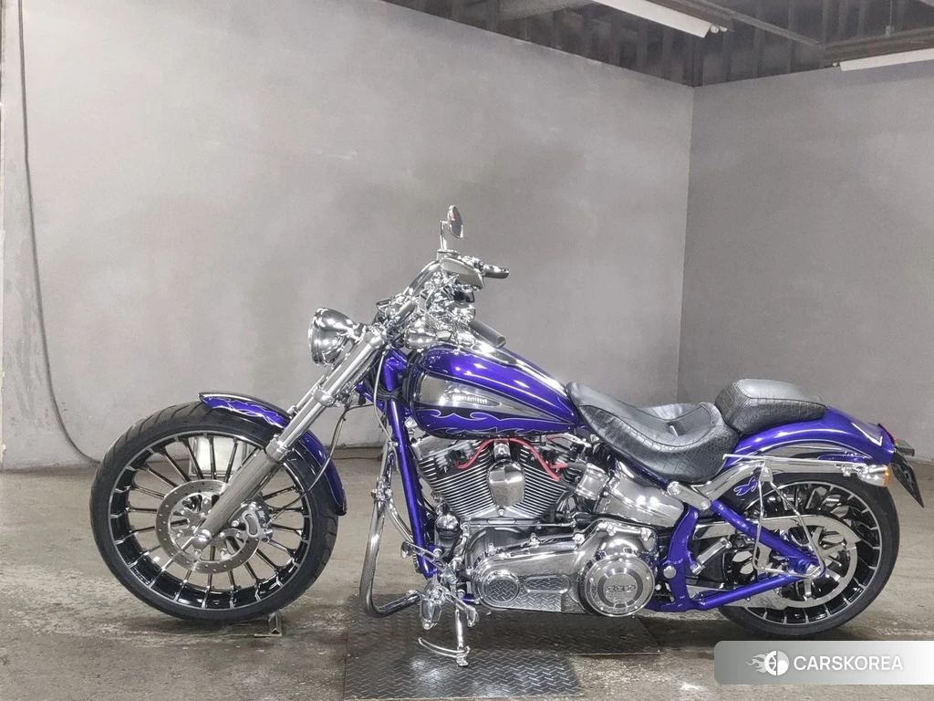 Проданный Harley-Davidson Softail Breakout FXSB CVO 2014 из Японии, фото 2