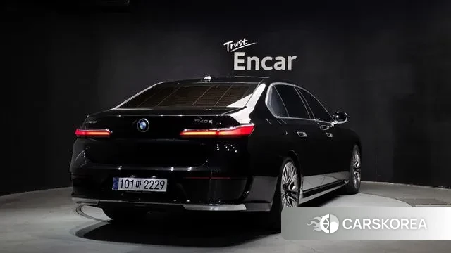 BMW 7 Series (G70) id 3544945 из Кореи 12