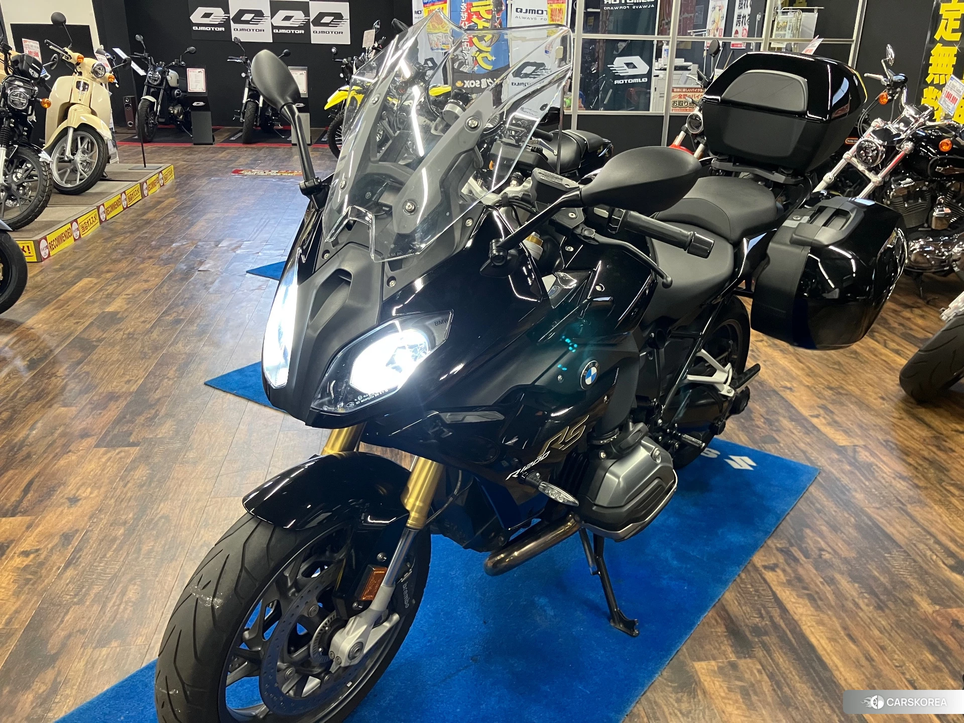 BMW R1200RS 2018 из Японии