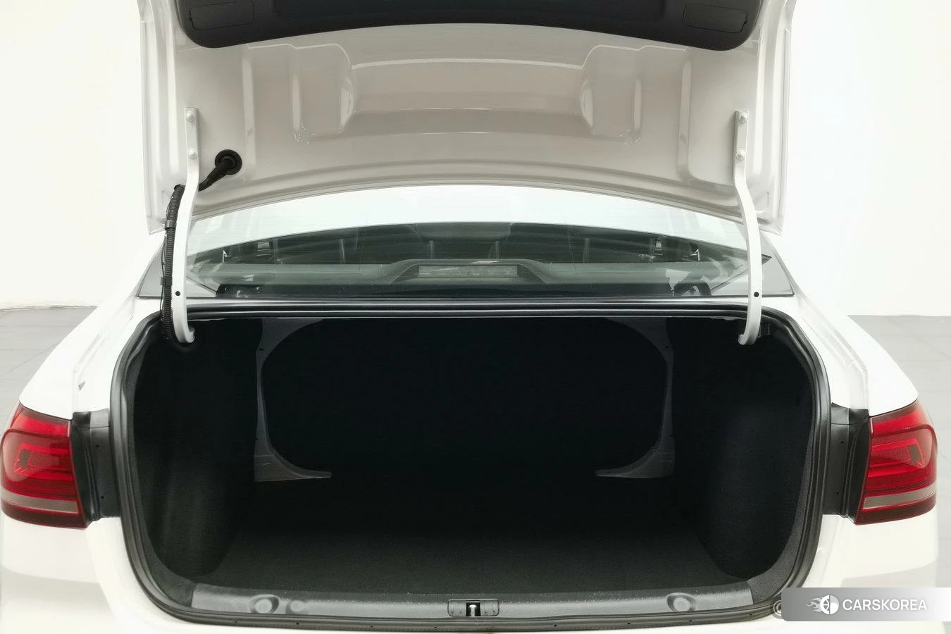 Volkswagen Lavida id 4513856 из Китая 12