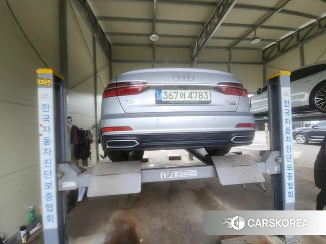 Audi A6 (C8) 2021 Серый из Кореи, фото 2
