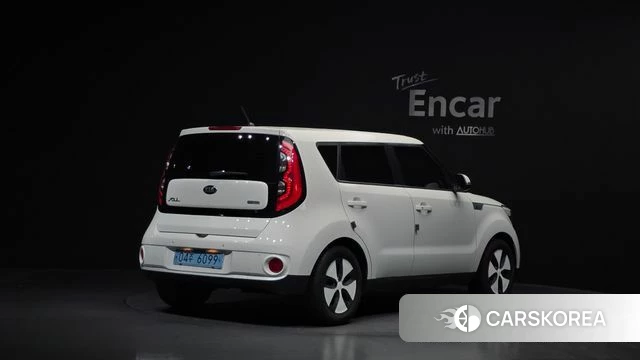 Kia Soul EV id 4642957 из Кореи 12