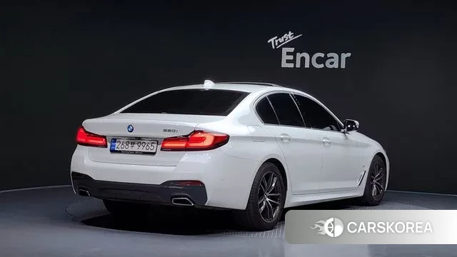 BMW 5 Series (G30) id 3680537 из Кореи 12