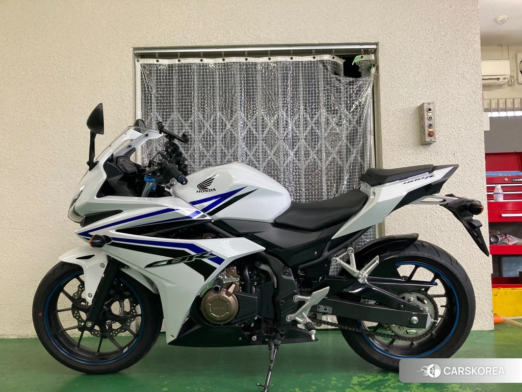 Проданный Honda CBR400R ABS 2017 из Японии, фото 2