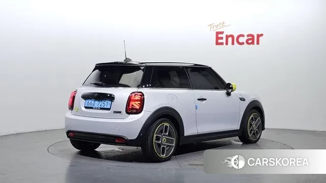 Mini Cooper Electric id 3032373 из Кореи 12