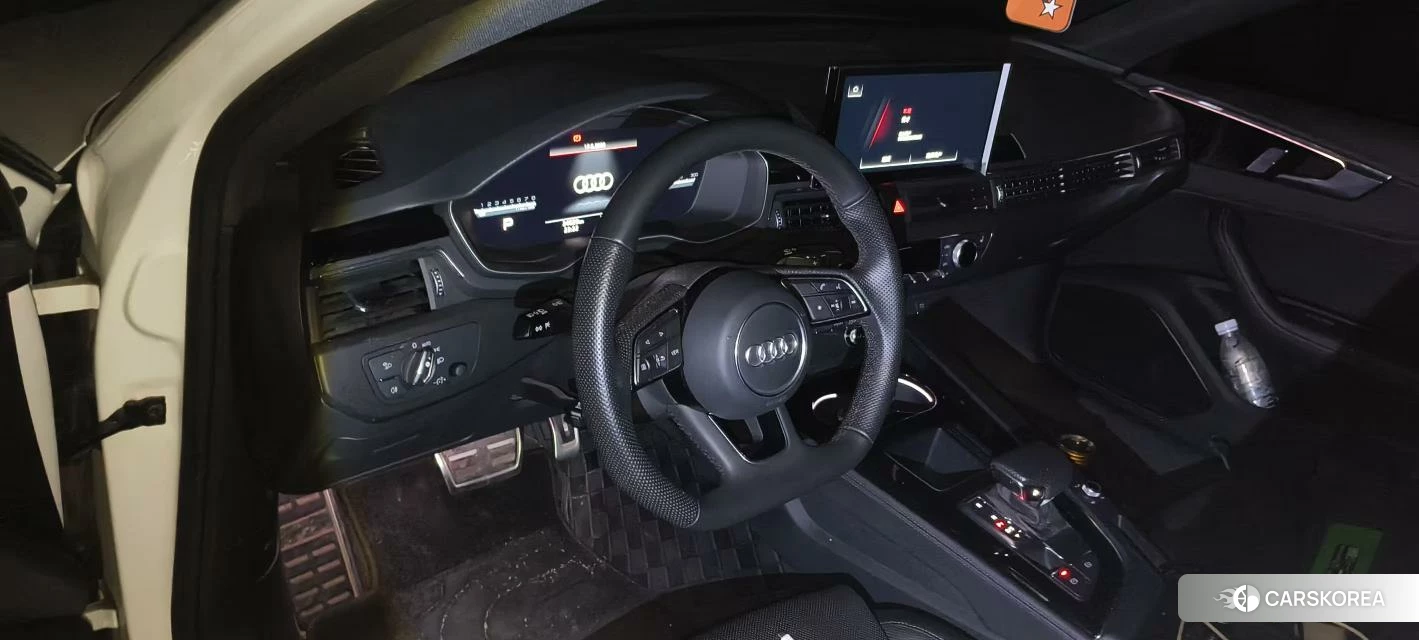 Audi A4L 2023 Белый из Китая, фото 2