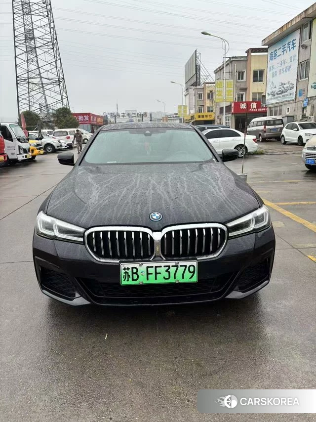 BMW 5 series PHEV 2024 Черный из Китая, фото 2