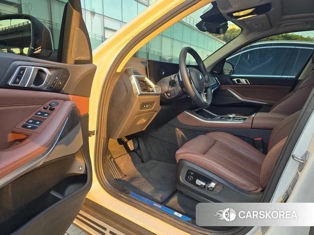 BMW X5 (G05) 2025 Белый из Кореи, фото 2