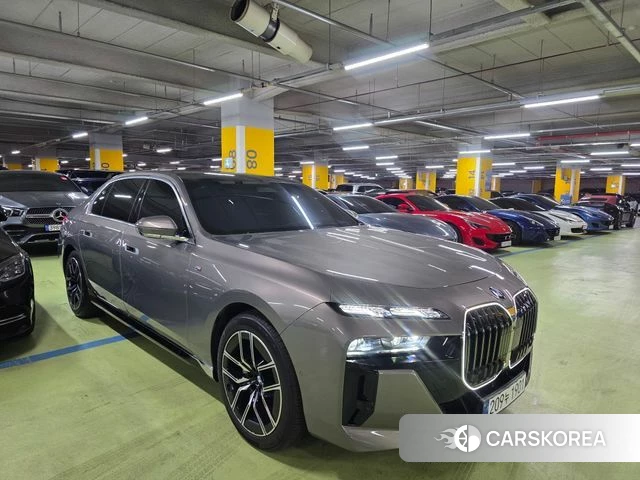 BMW 7 Series (G70) id 3922086 из Кореи 12