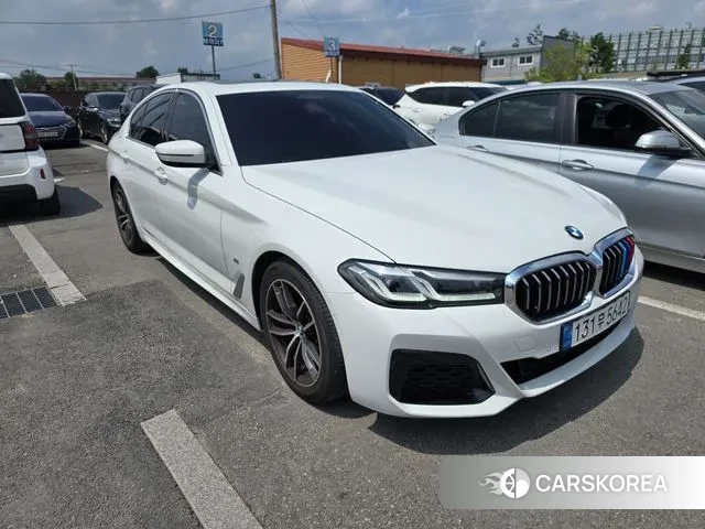 BMW 5 Series (G30) id 3043128 из Кореи 12