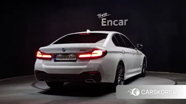 BMW 5 Series (G30) id 3223869 из Кореи 12