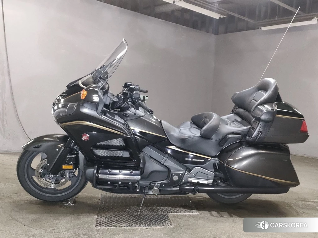 Проданный Honda GL1800 2016 из Японии, фото 2