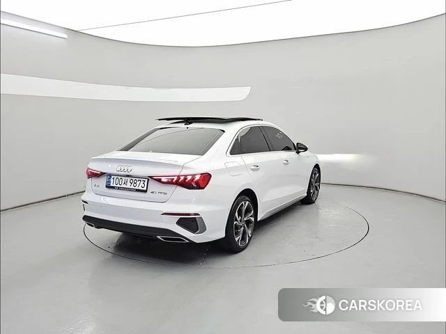 Audi A3 (8Y) 2023 Белый из Кореи, фото 2