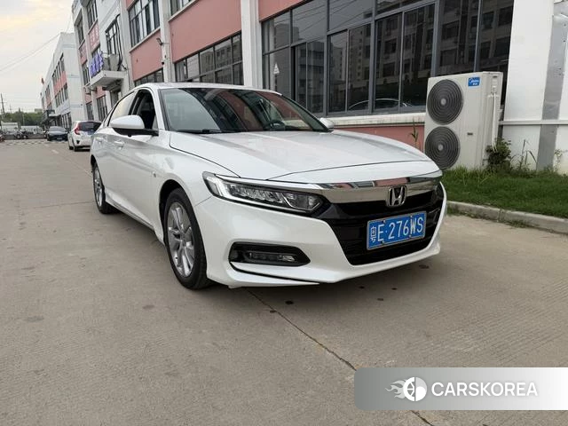 Honda Accord id 4241299 из Китая 10