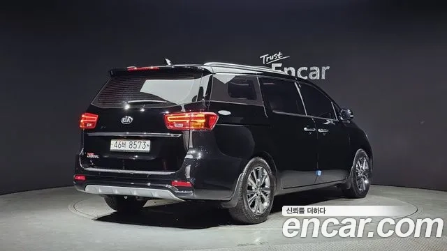 Kia The New Carnival id 2860614 из Кореи 12