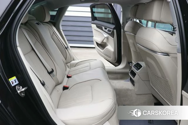 Audi A6L id 4278830 из Китая 12