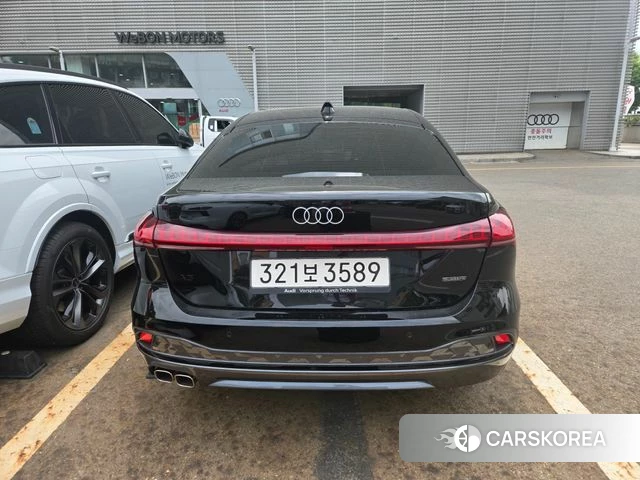 Audi A5 (B10) 2025 Черный из Кореи, фото 2
