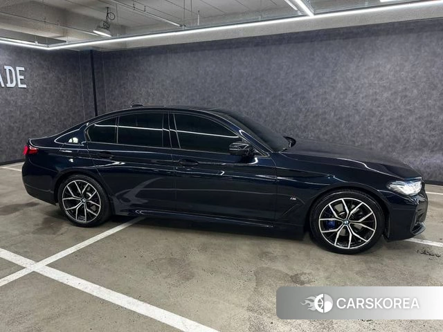 BMW 5 Series (G30) id 3841987 из Кореи 12