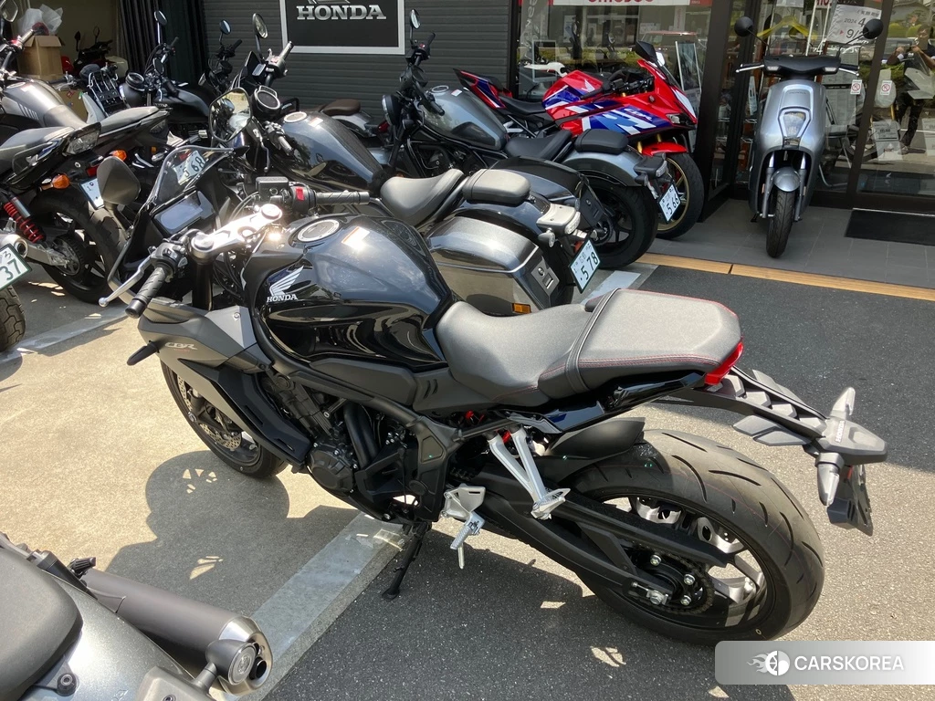 Проданный Honda CBR650R 2023 из Японии, фото 2