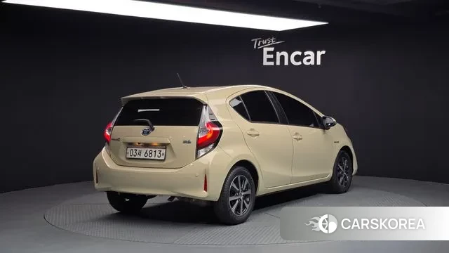Toyota Prius C id 3515255 из Кореи 12