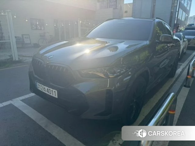 BMW X6 (G06) 2025 Золотой из Кореи, фото 2