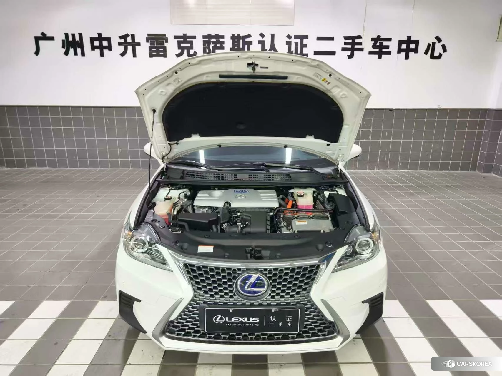 Lexus CT id 4420340 из Китая 12