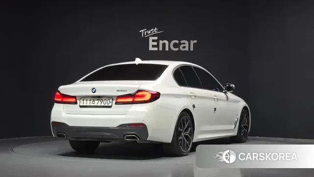 BMW 5 Series (G30) id 3329537 из Кореи 12